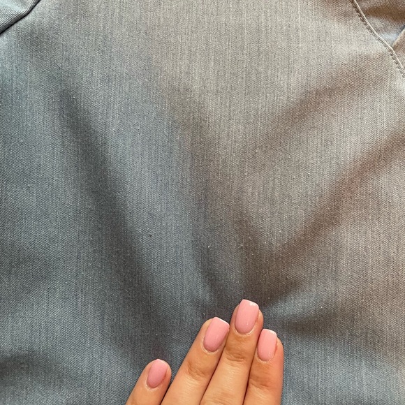 FIGS Catarina one pocket Scrub top size XXS Heather Blue - Picture 9 of 12